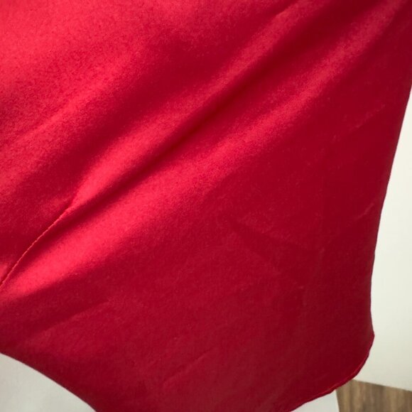 3/$30 Girl's Sleeveless Blouse Size (M/S) - Picture 5 of 7